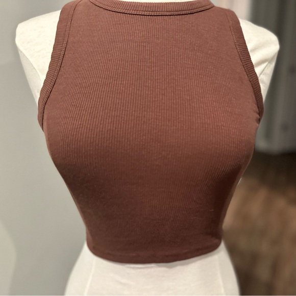 brown crop top - Picture 2 of 3